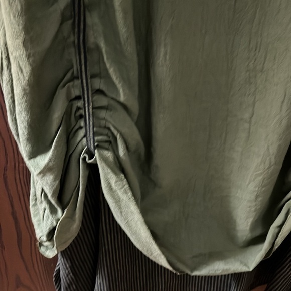 Avatar olive green long dress with black/ dark green underlay. Size S/M NWT - Picture 6 of 15